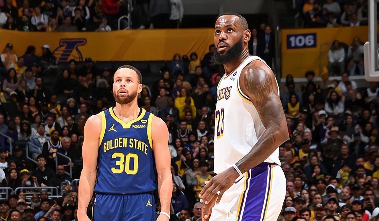 开云体育登录-卫冕冠军逆势翻盘，湖人大胜勇士