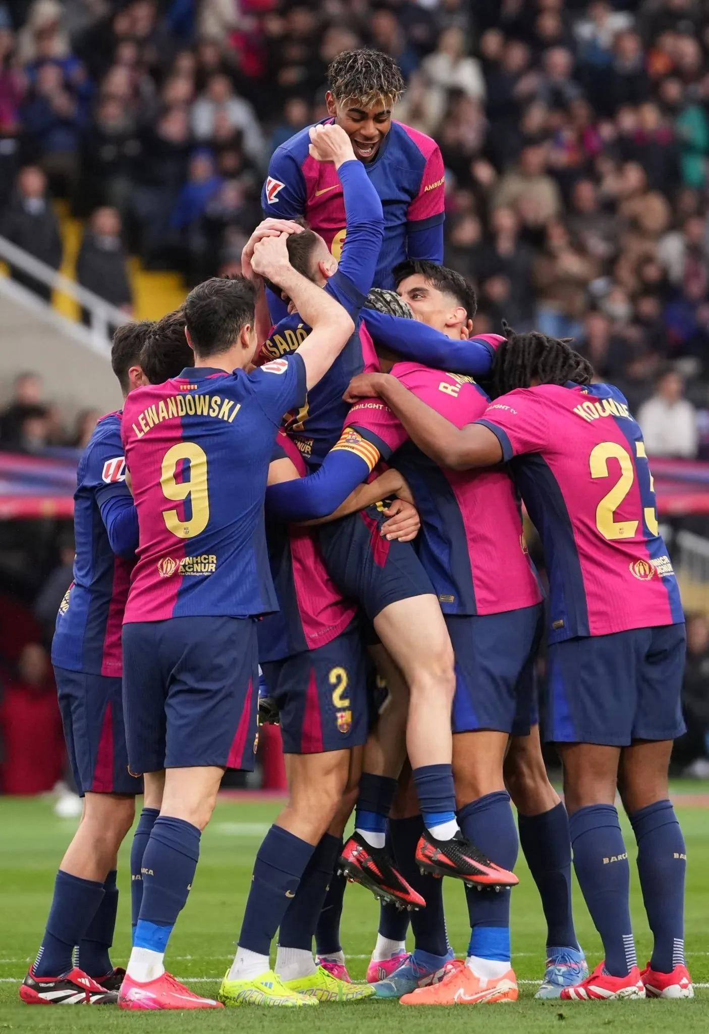 关于曼联客场惨败皇家马德里，出线形势岌岌可危！的信息