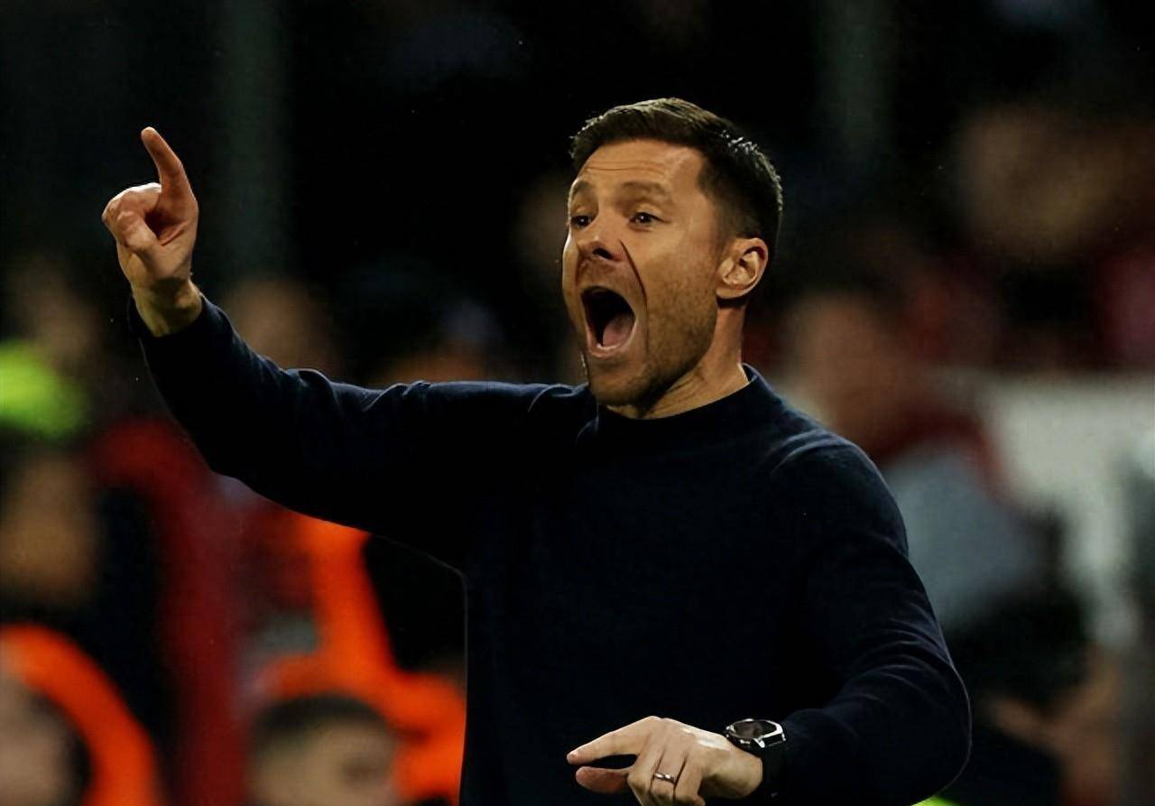 关于弗赖堡被赞为德国联赛攻守兼备的样板的信息