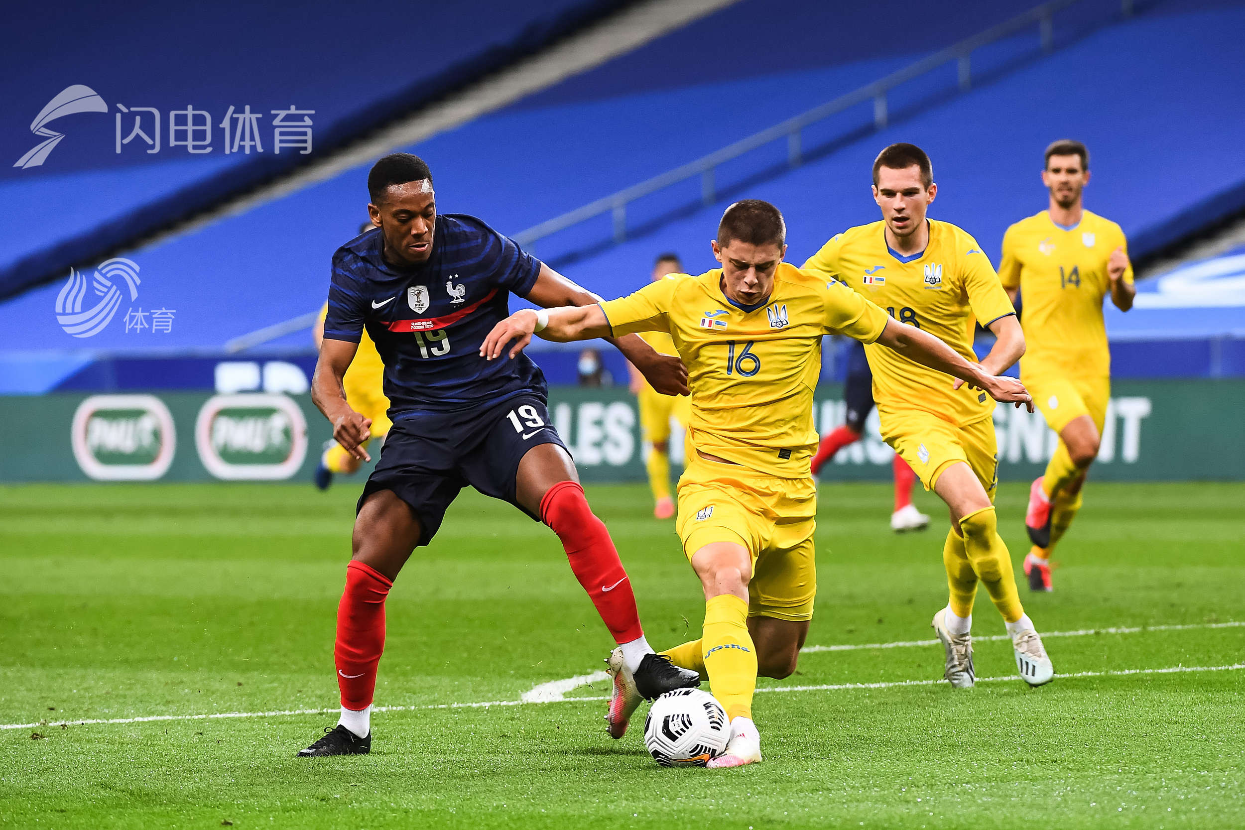 包含乌克兰主场大胜塞尔维亚，稳居榜首的词条