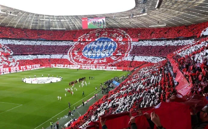 拜仁慕尼黑客场惊险胜皇马，成功晋级半决赛！的简单介绍