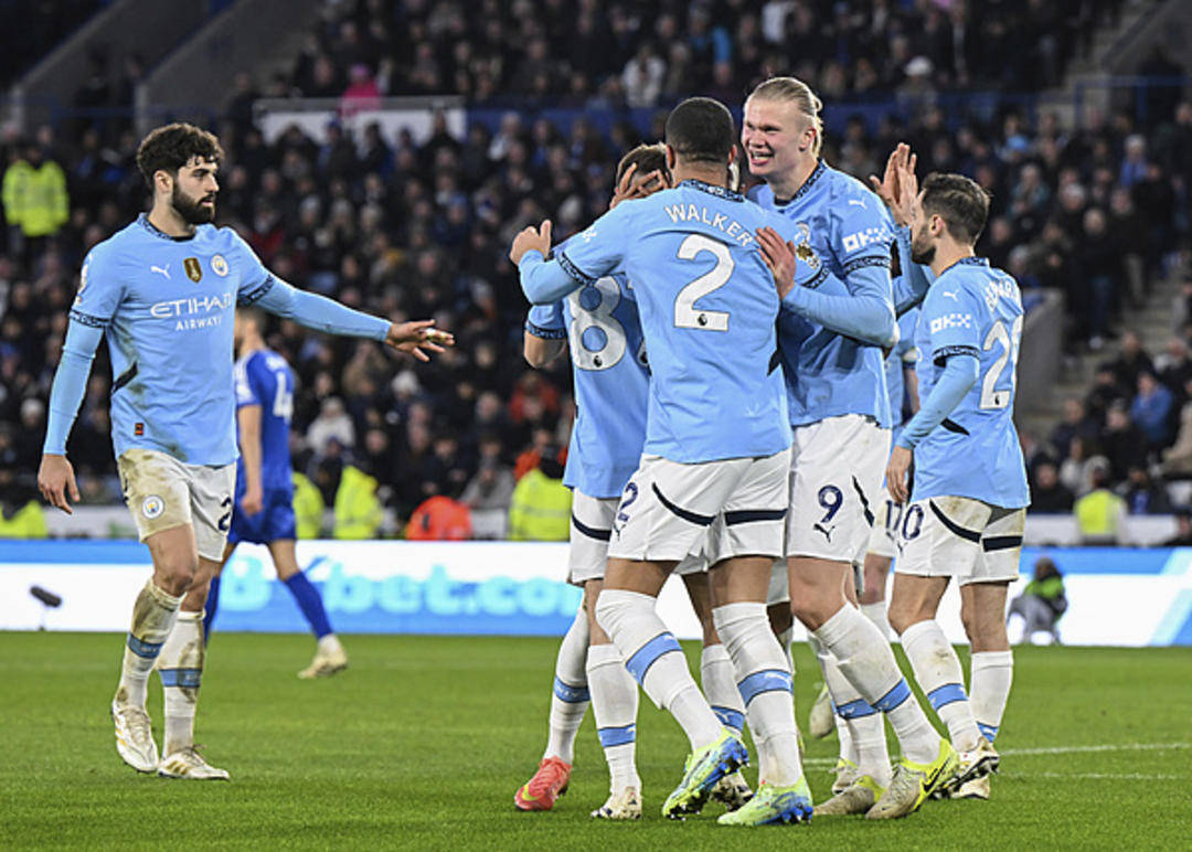 开云体育官方网站-曼城门将技术出色，连续扑出救球表现抢眼