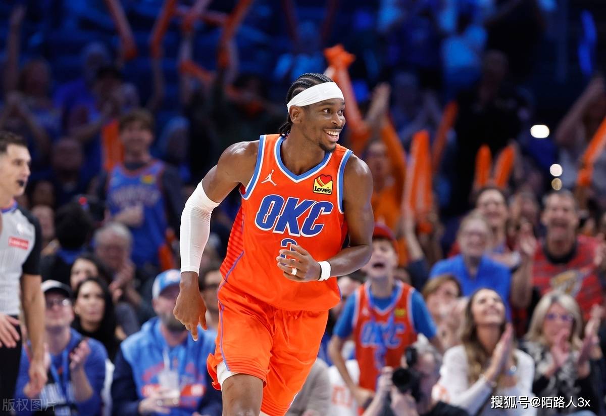 开云体育app-NBA赛场精彩纷呈，球迷狂热支持的简单介绍