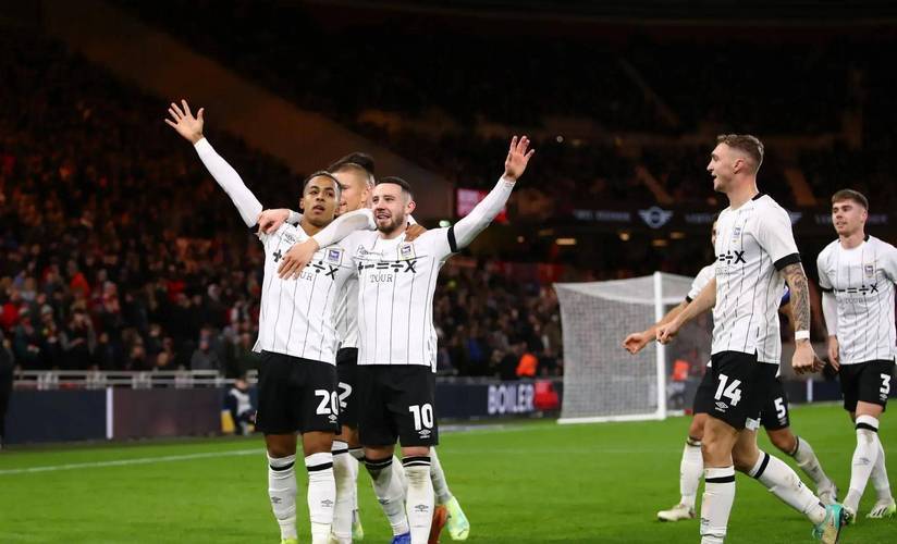 开云平台-关于德比郡客场逆转，提升保级前景！的信息