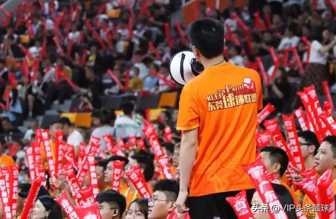 开云下载-关于国内篮球赛事近日引发热议，球迷掀起狂热潮流的信息