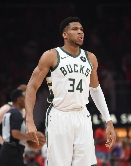 开云体育中国-雄鹿再胜骑士，字母哥状态火爆引领球队取胜