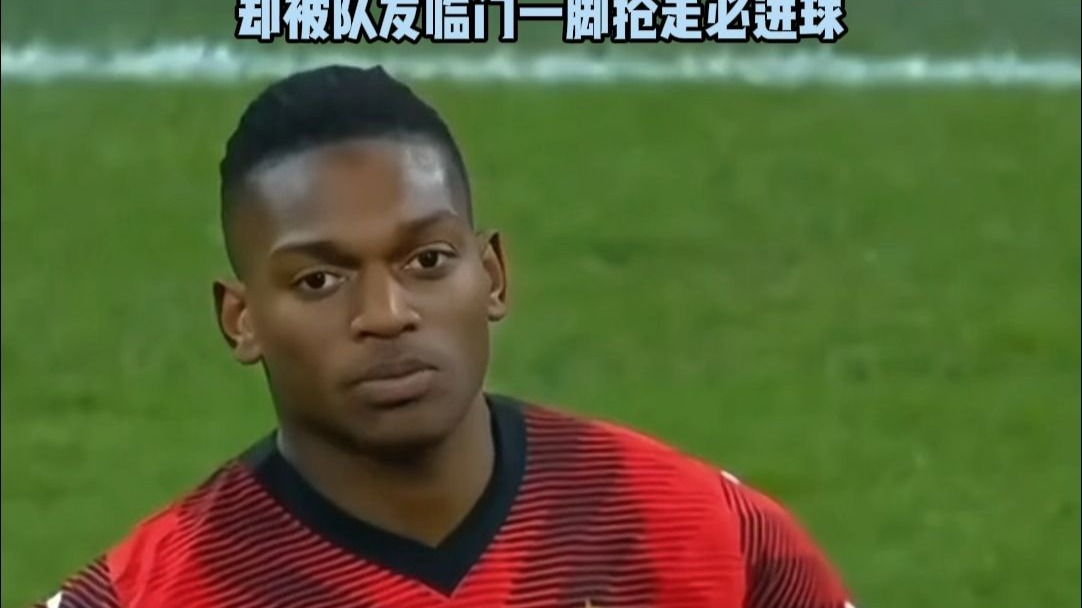 开云体育在线-足球比赛中的临门一脚让人心潮澎湃