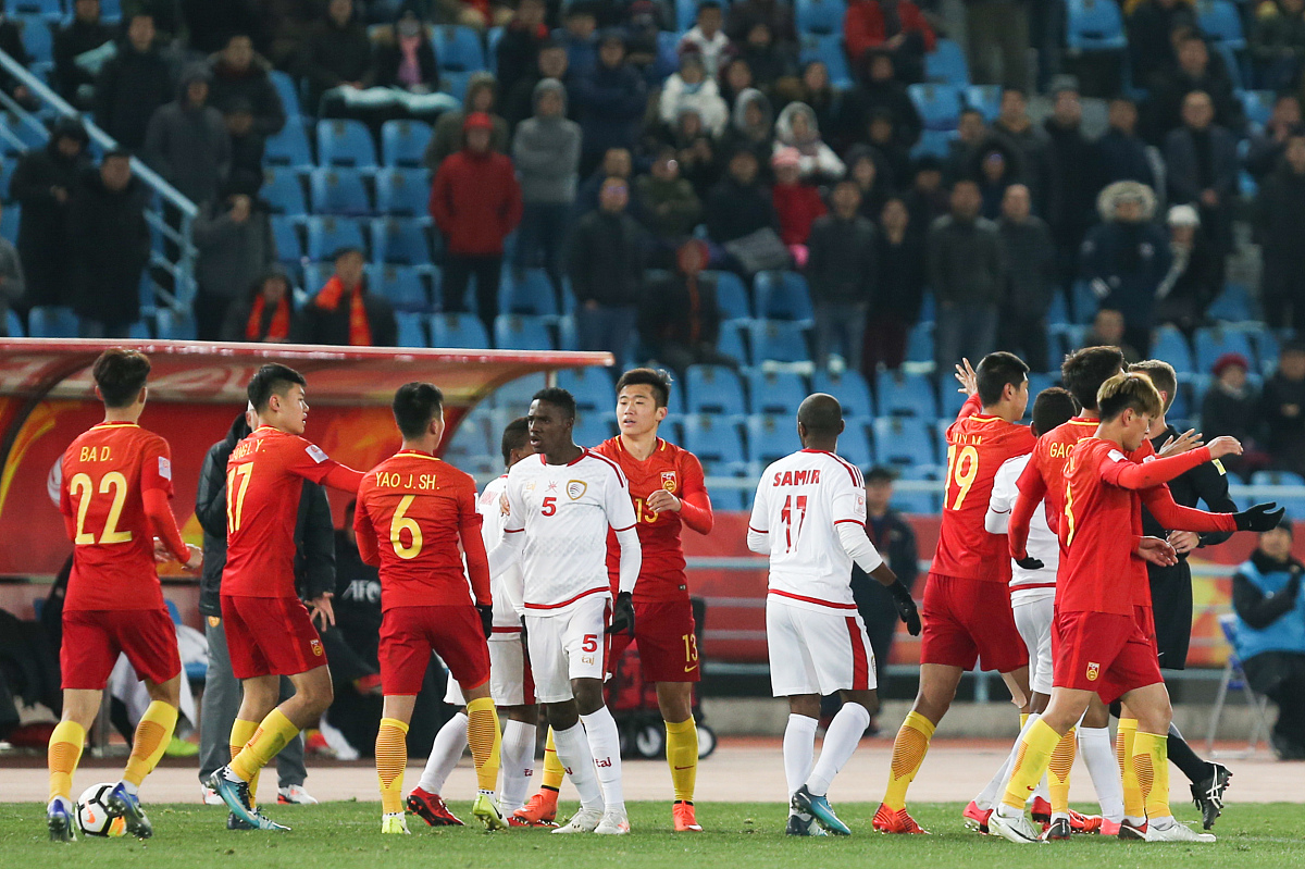 开云体育-热门足球赛事引发球迷热情高涨的简单介绍