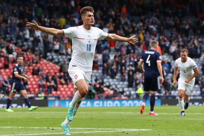 英格兰队不敌捷克遭遇失利