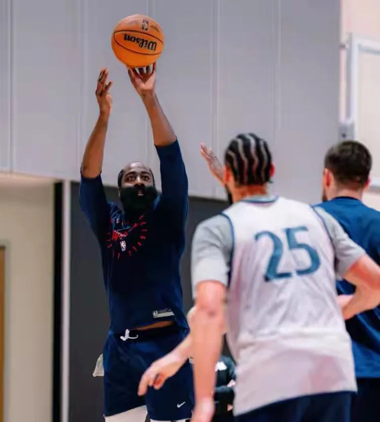 快船队赛前紧张备战，渴望取胜