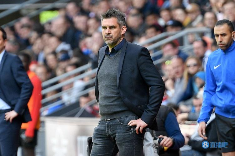 里尔俱乐部教练组对球员表现满意