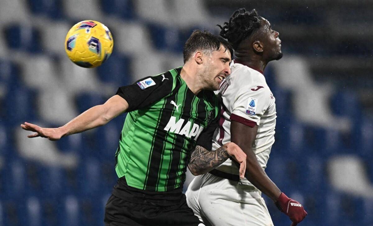 包含意甲夺冠热门球队频频失分，实力受质疑？的词条