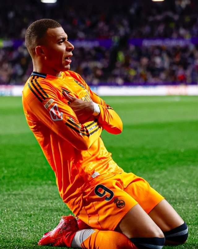 包含皇马年轻前锋连场破门，爆发可期的词条