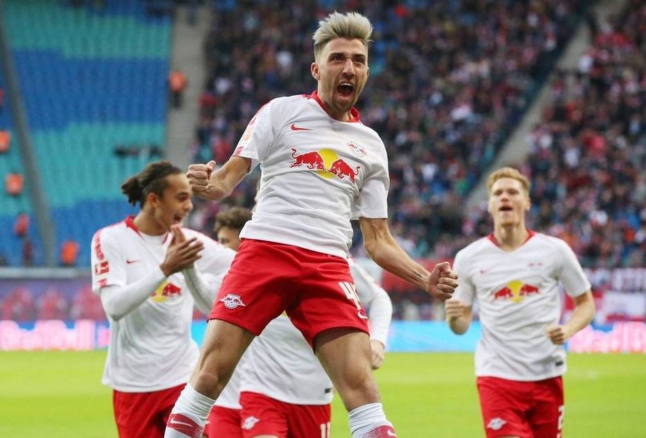 开云体育app-多特蒙德主场大胜莱比锡红牛，保持德甲亚冠席位