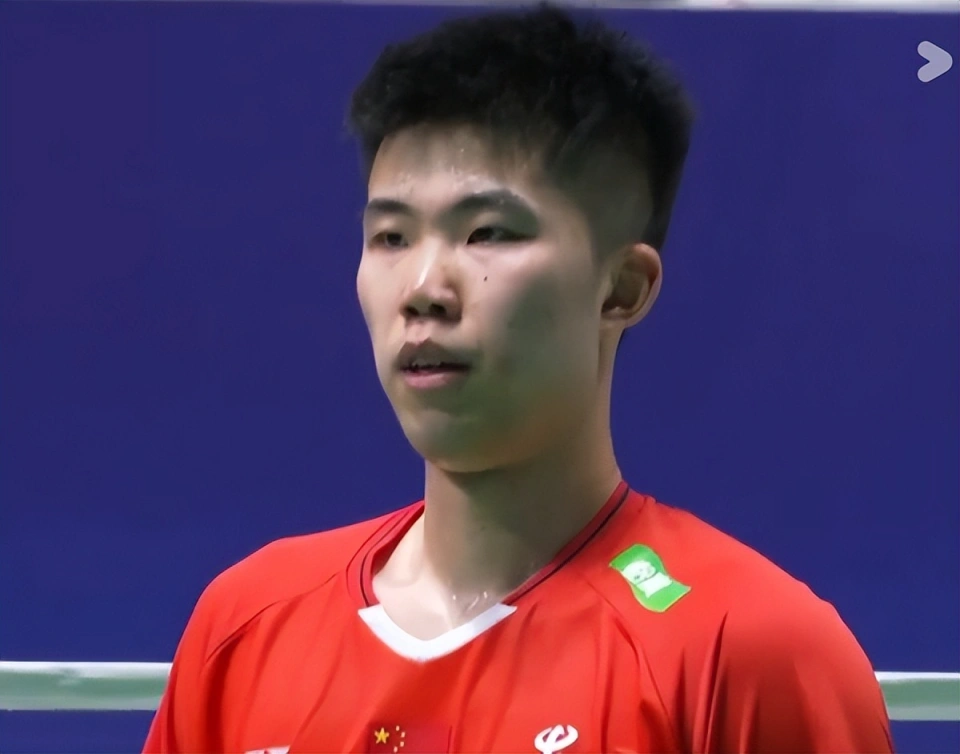 开云体育登录-印度羽毛球选手冲刺领先，奔向胜利的简单介绍