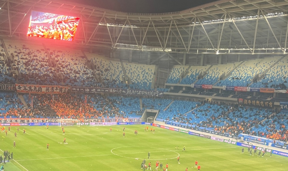 法兰克福绝杀维特斯，主场连胜告捷的简单介绍