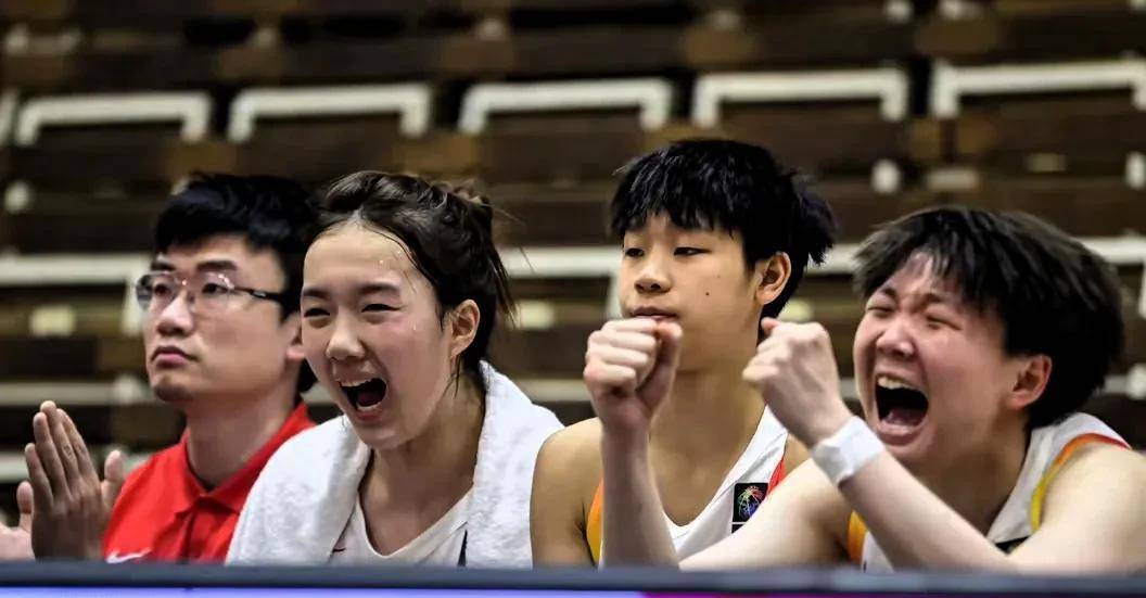 捷克遭遇瑞典逆转，挤身小组末位