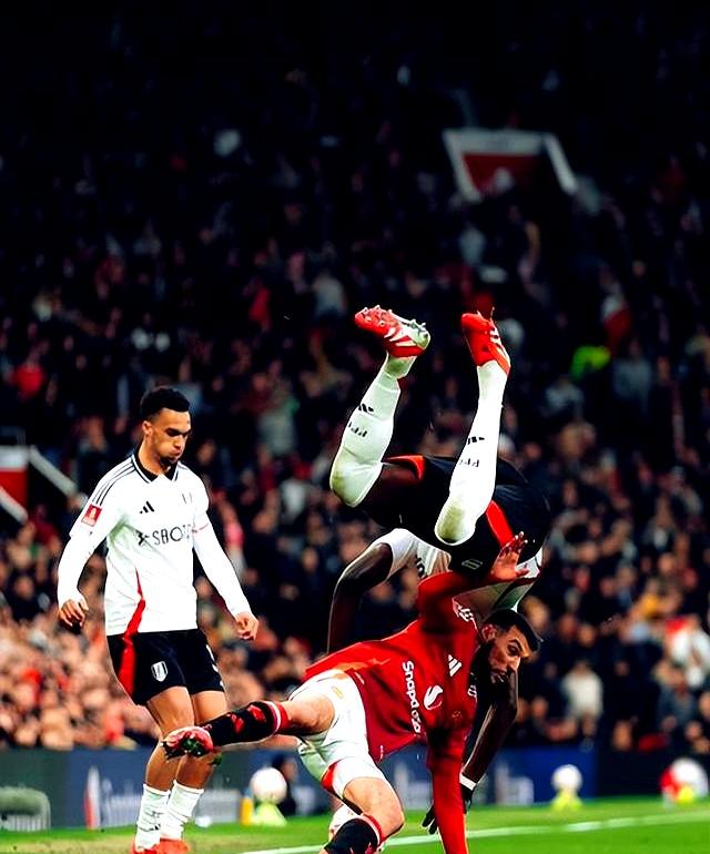 曼联迎来关键战役，争取在主场全取胜利的简单介绍