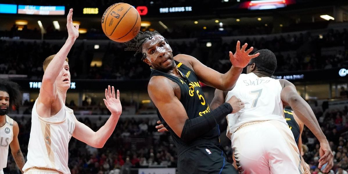 开云体育下载-勇士主场遭遇逆转，不敌公牛