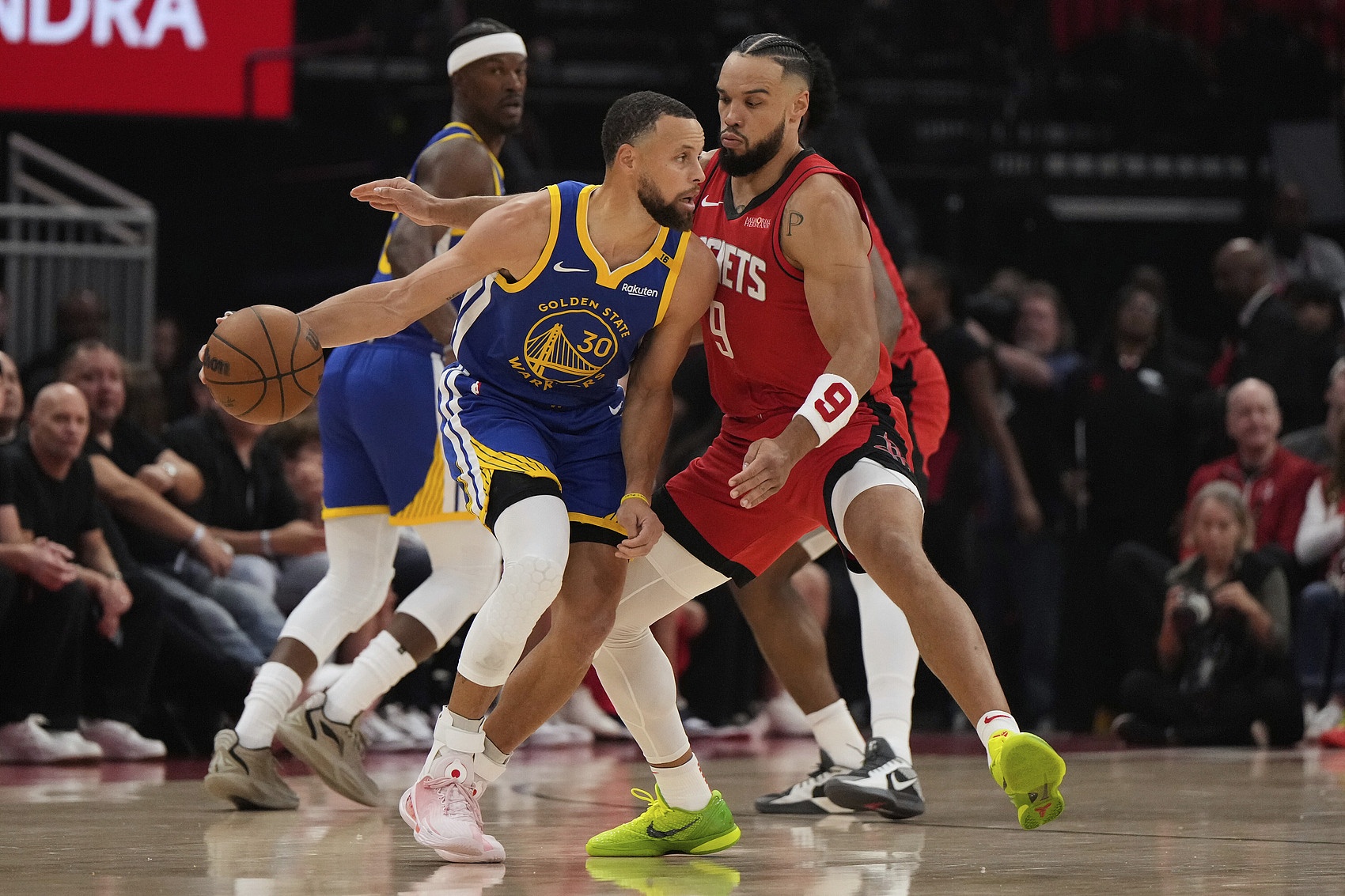 开云体育登录-热火力克雄鹿，巴特勒砍下40分率队晋级季后赛