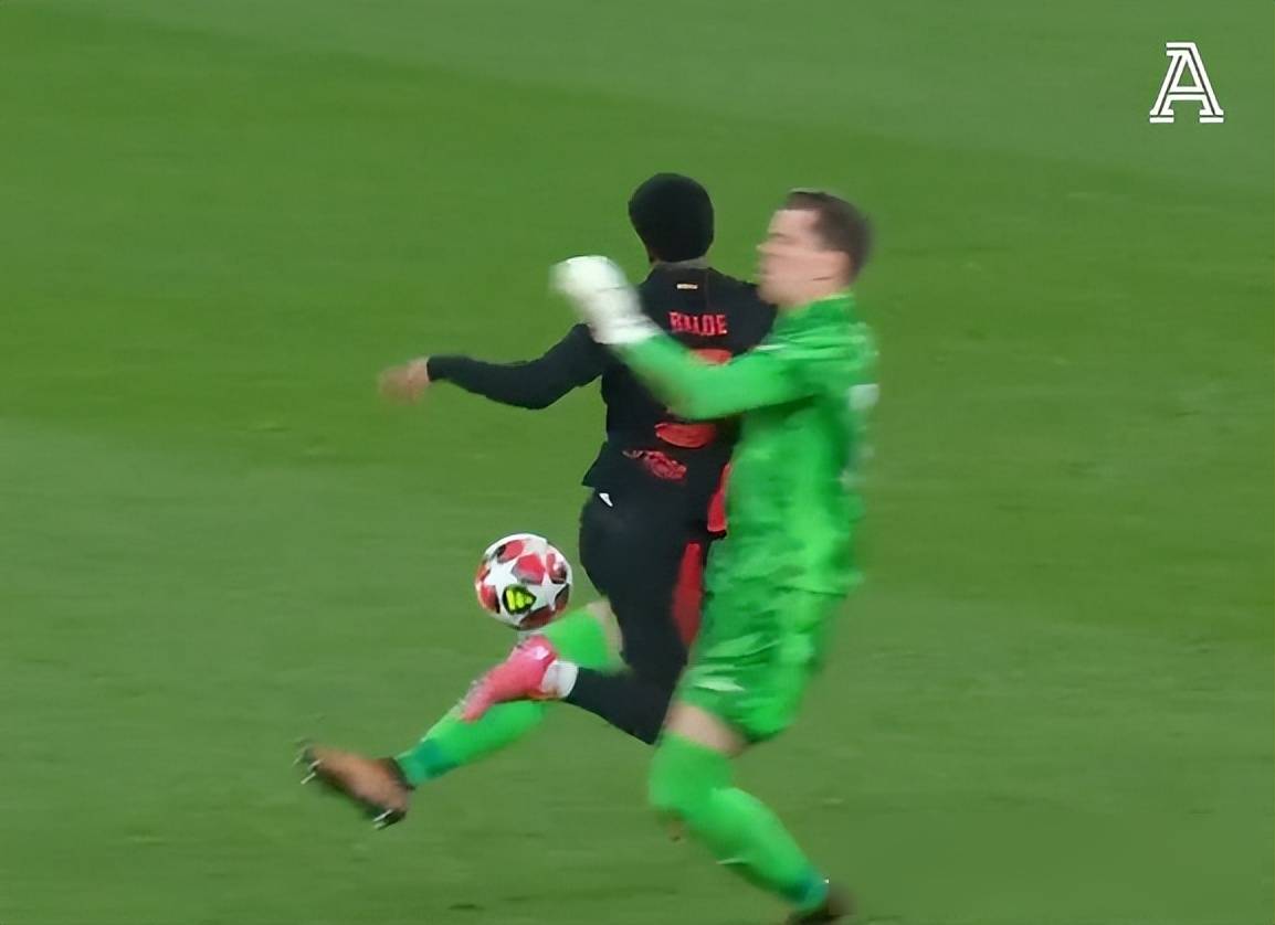 巴萨门将表现出色，扑出关键点球