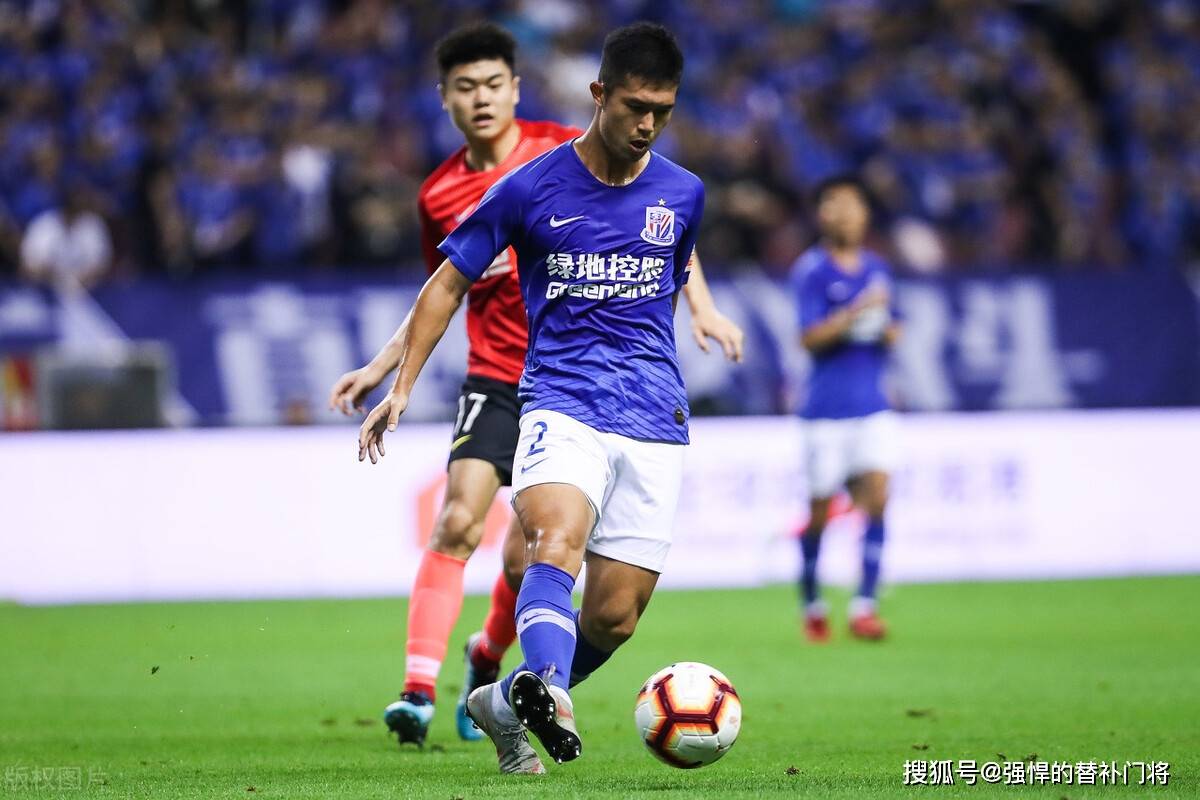 包含中超球员自曝实体店飞行员工作经历的词条