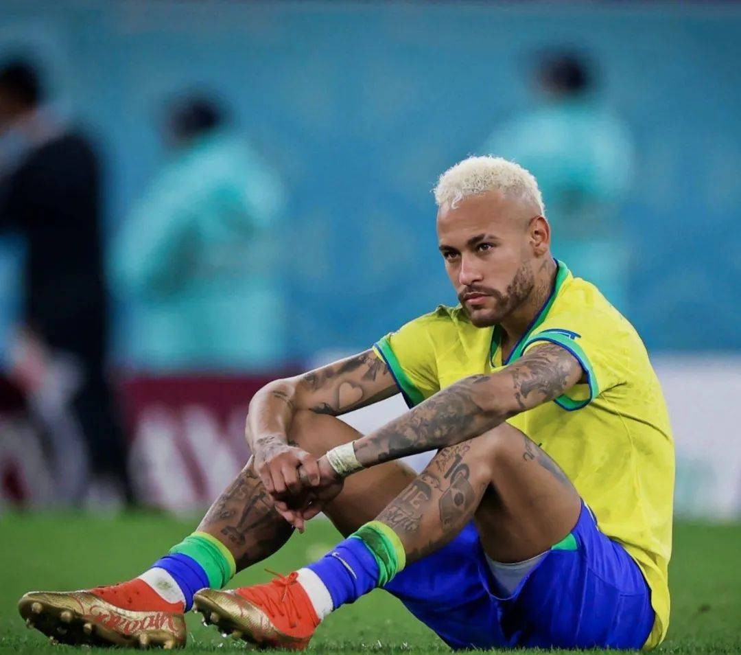 巴西足球圈狂欢节奏不断升级