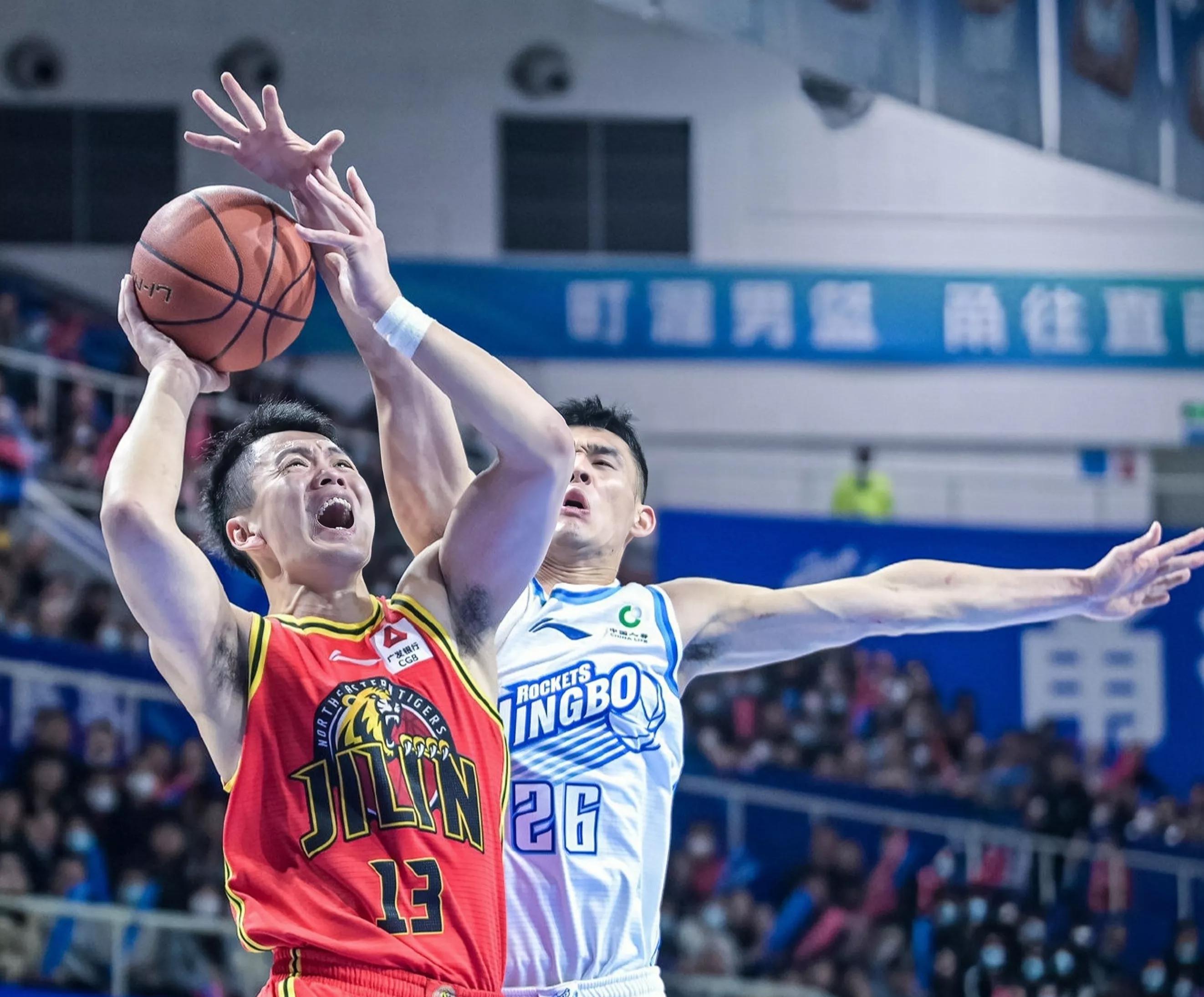 开云体育登录-包含尼克斯翻盘北京队，陶汉林扛起全队的词条