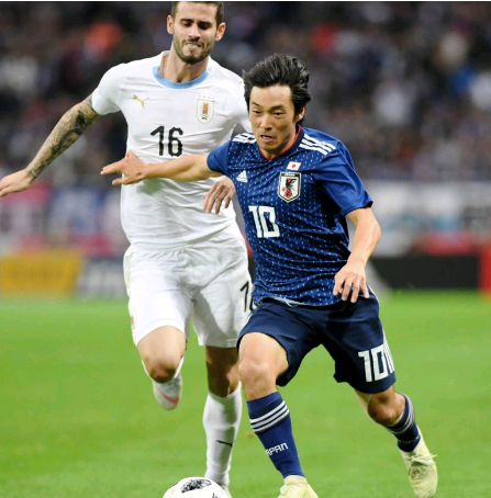 开云体育官网-中国险胜乌拉圭，马丁内利带队取胜